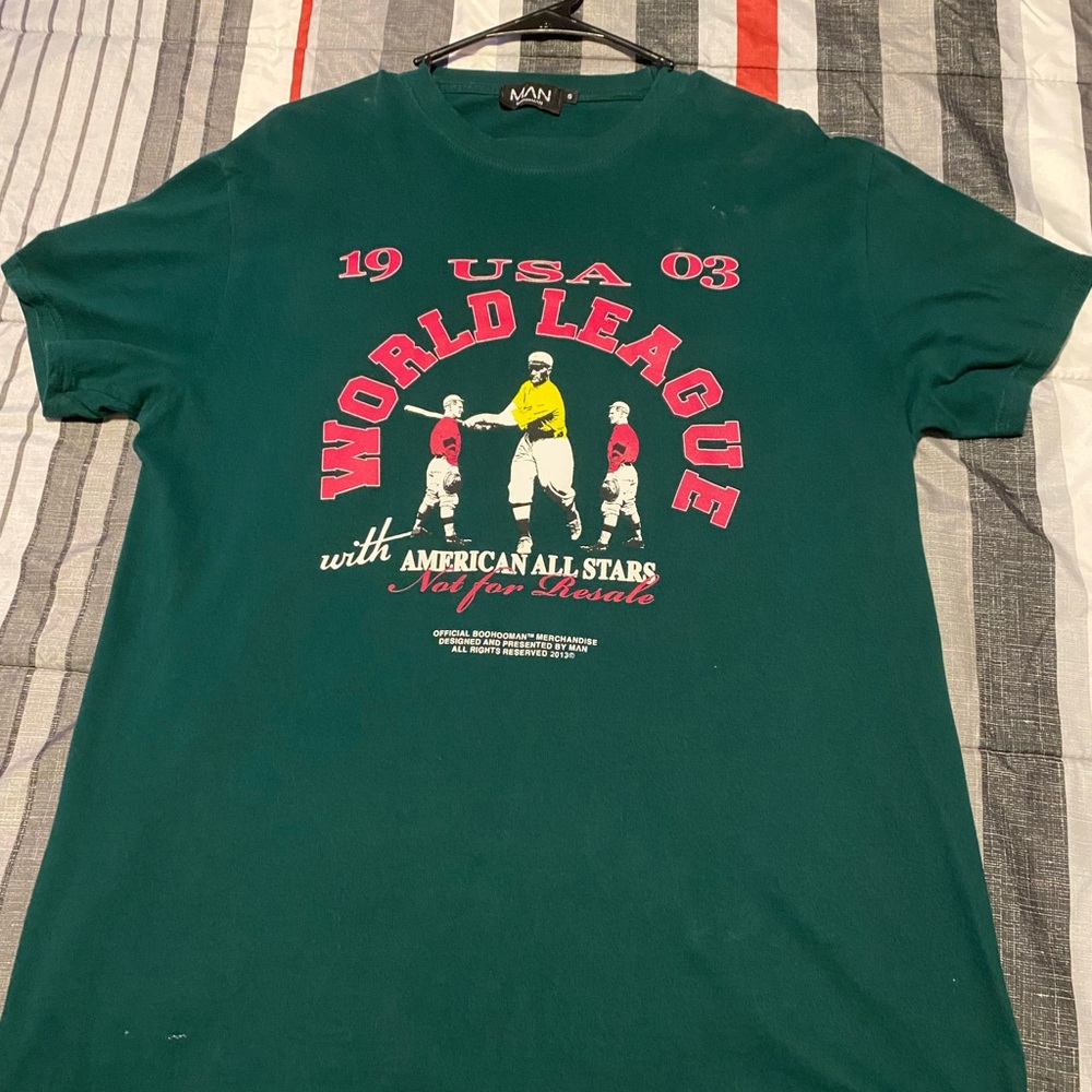 BOOHOOMAN Graphic Tee